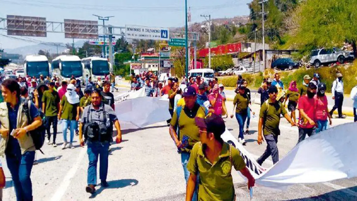 bloqueo autopista del sol