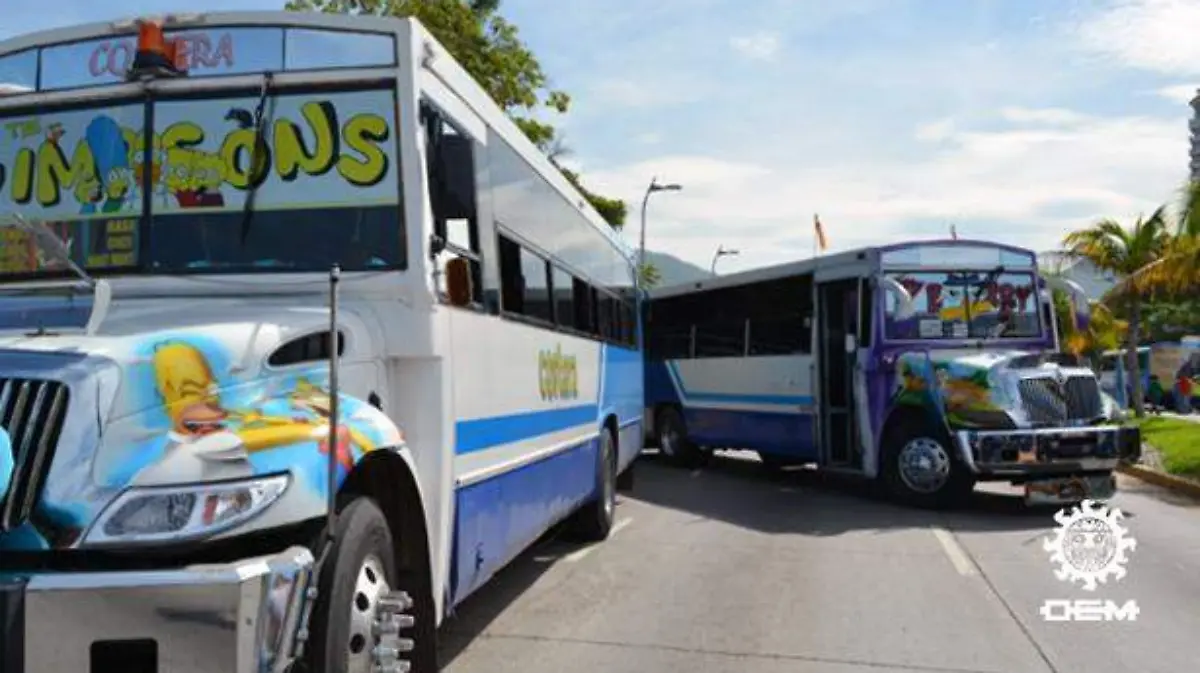 Acapulco - camiones reciben amenazas de extorsión