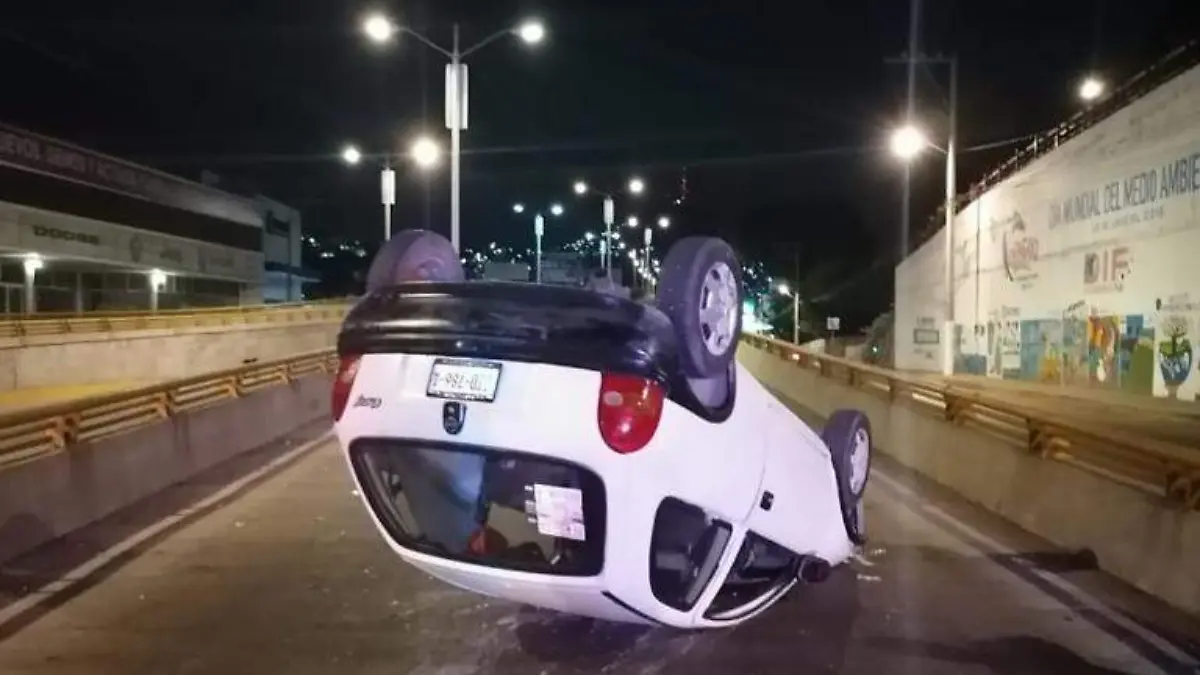 Volcadura Carro