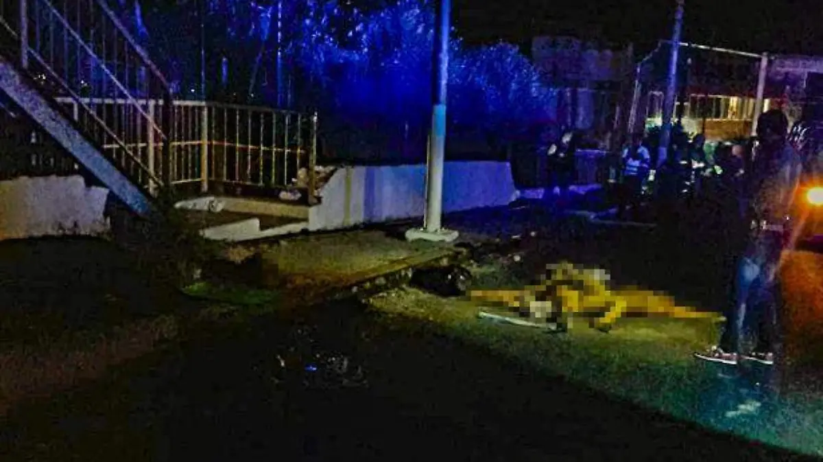 Acapulco muertos en la cima