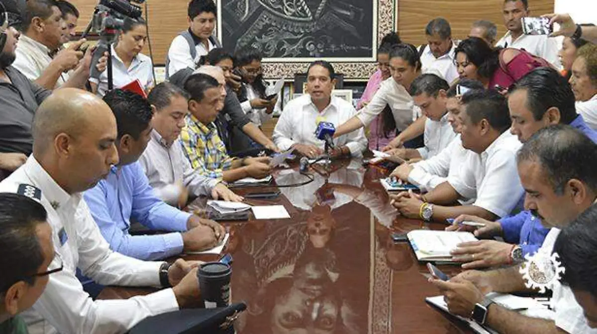 Acapulco - Evodio velazquez en rueda de prensa