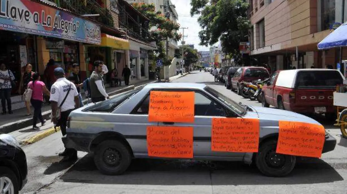 Chilpancingo Protesta de trabajadores de CAPACH
