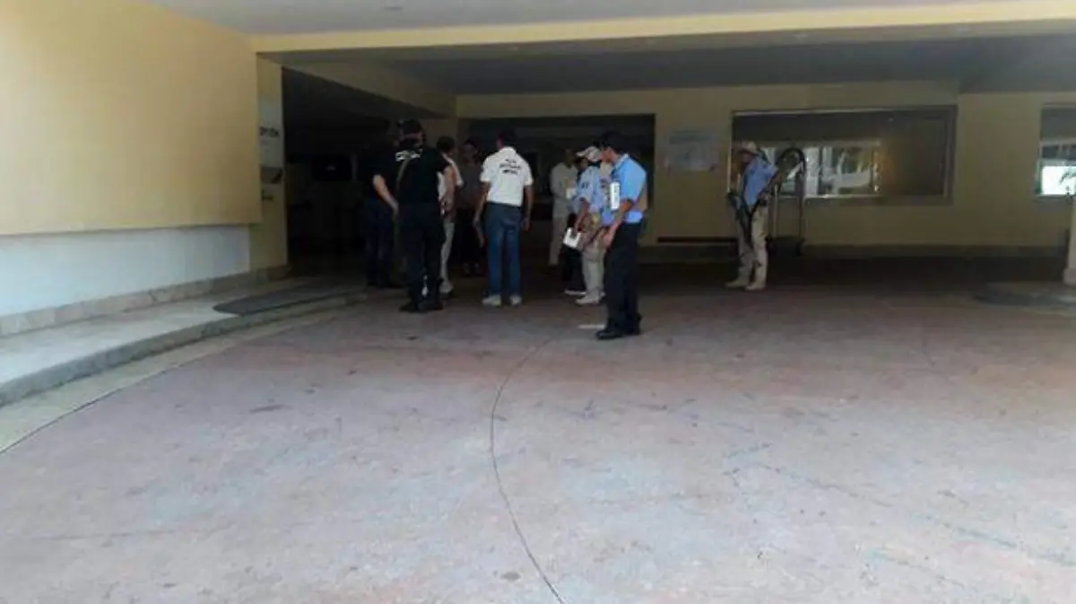 Mujer pierde la vida al caer de la terraxa de hotel