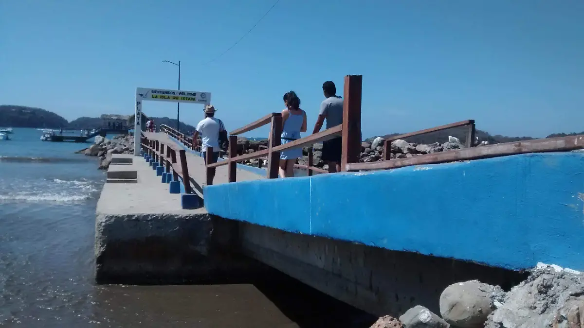 Puente Zihuatanejo