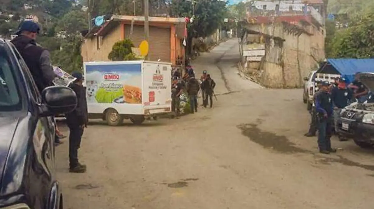 Acapulco - Comunitarios toman control en en nueve comunidades de la Sierra