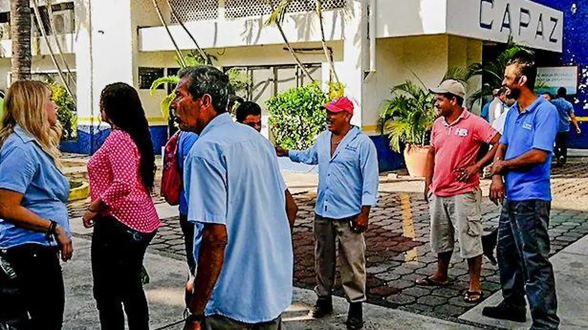 Zihuatanejo - Paro laboral en Capaz