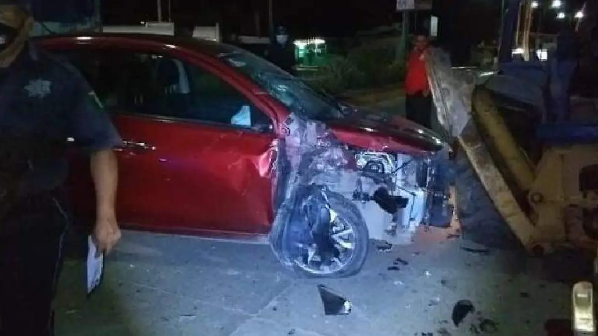 Accidente ometepec retroexcavadora