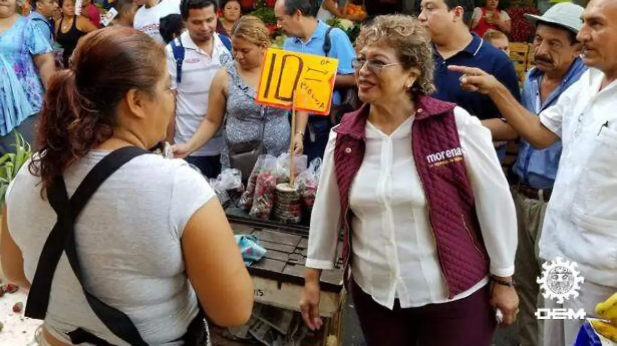 Acapulco - Adela Roman recorre el mercado Central