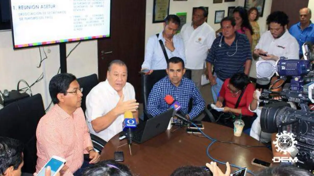 Acapulco - ERE llama a la unidad por el turismo