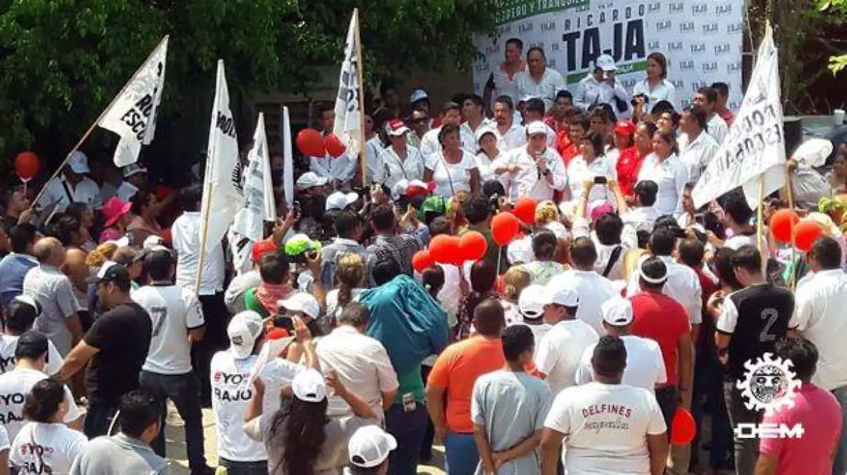 Acapulco - Ricardo taja recorre zona suburbana de Acapulco 2