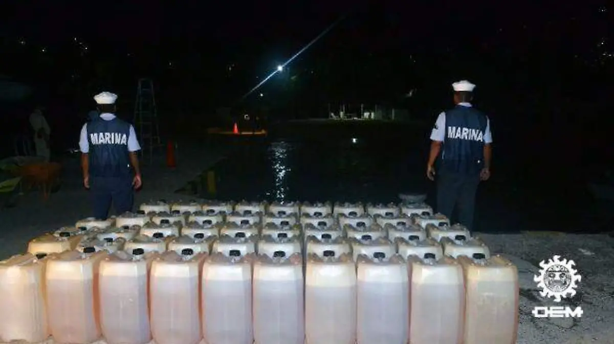 Acapulco - marina asegura combustible