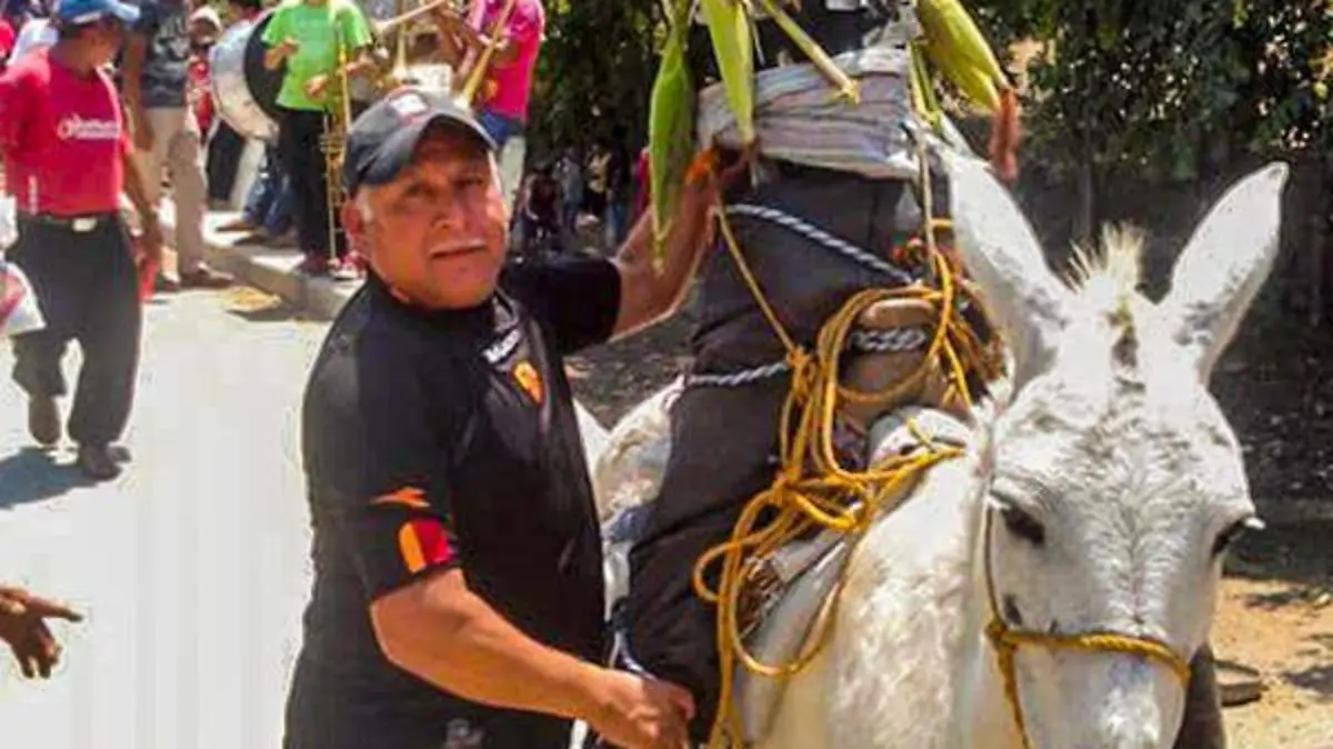 acapulco - quema de judas en semana santa 2