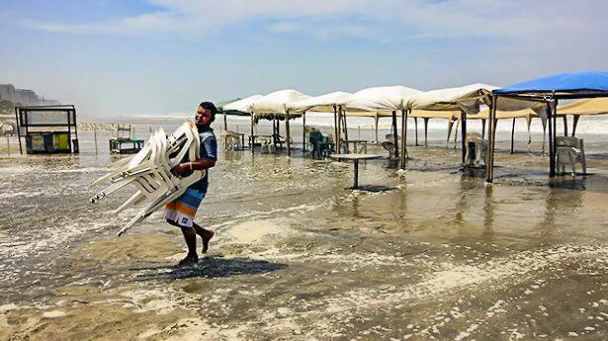 Mar de fondo en revolcadero