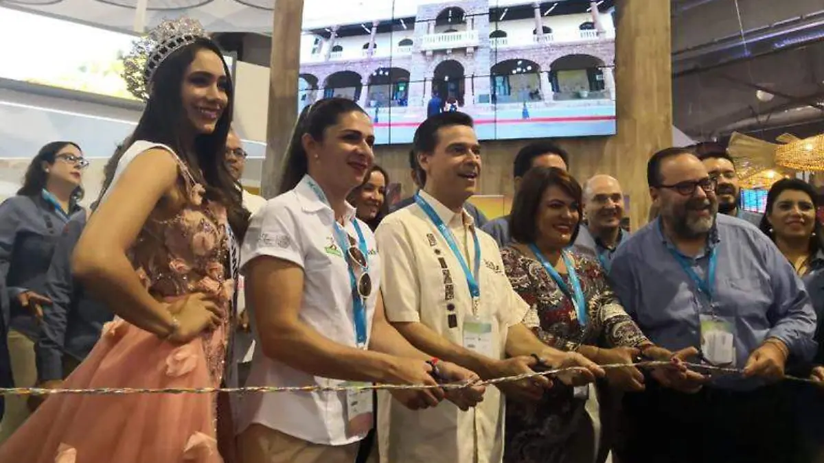 Ana guevara Tianguis turístico