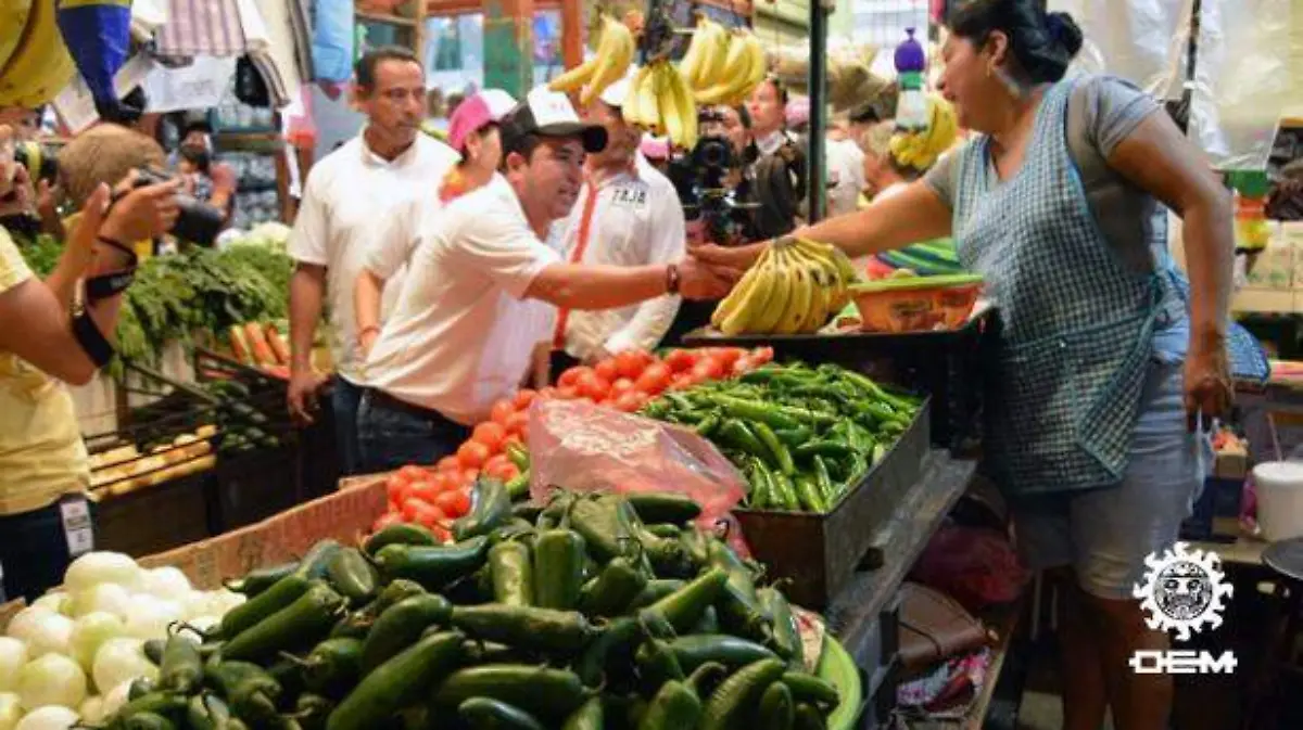 Acapulco - Taja recorrido en mercados de la zapata