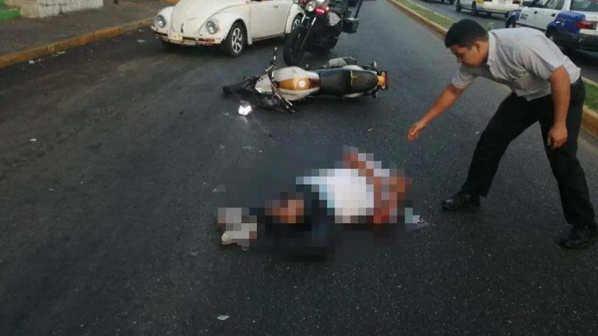 derrape motociclista