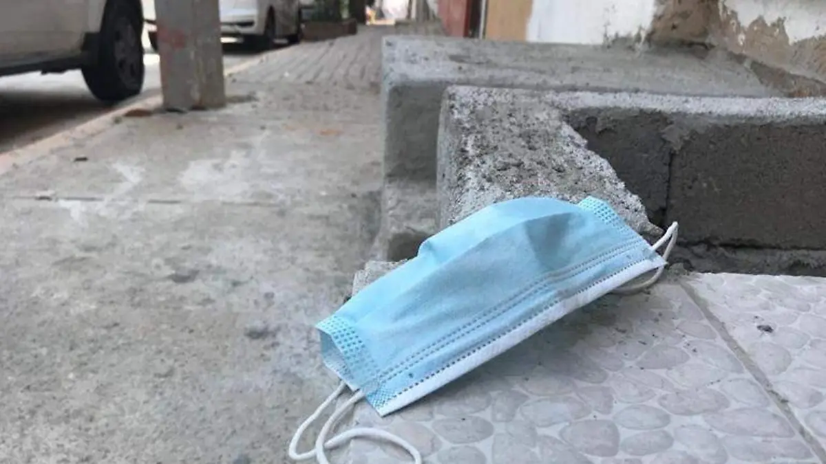 Cubrebocas en la calle