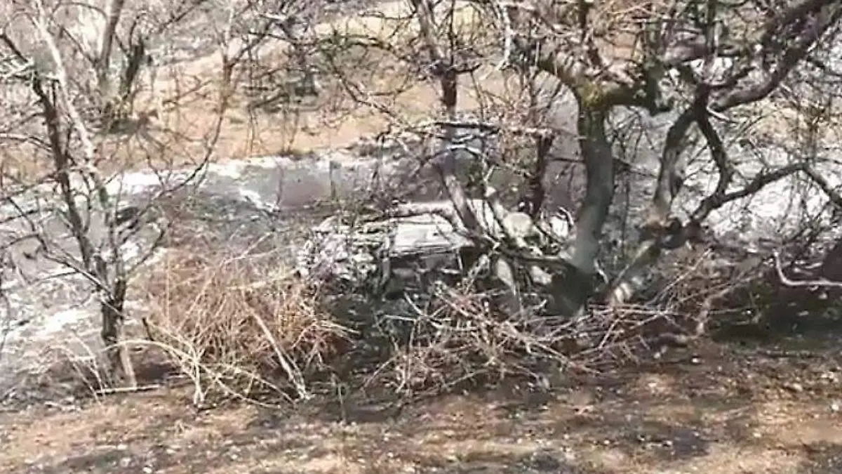 Vehículo incendiado