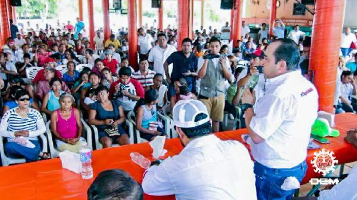 Acapulco - Taja suma a más transportistas a sus filas