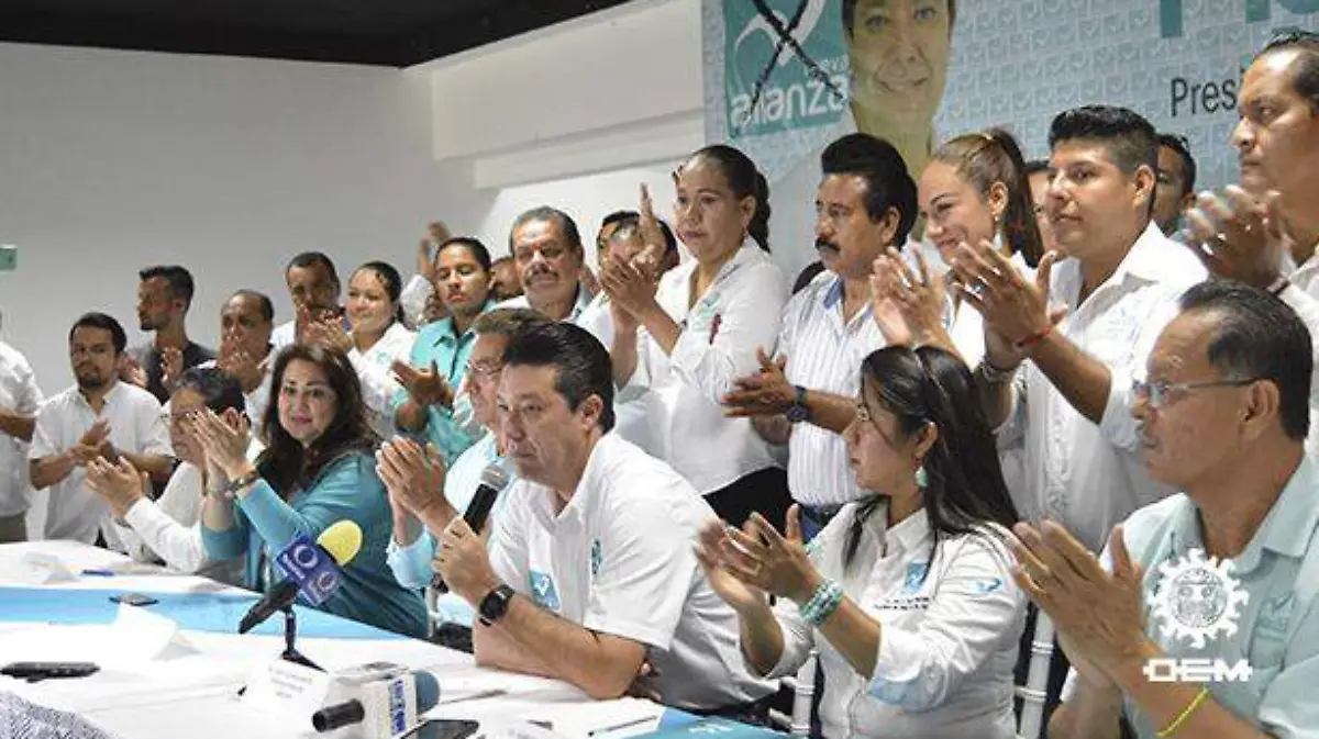 Acapulco Figueroa renuncia prerrogativas