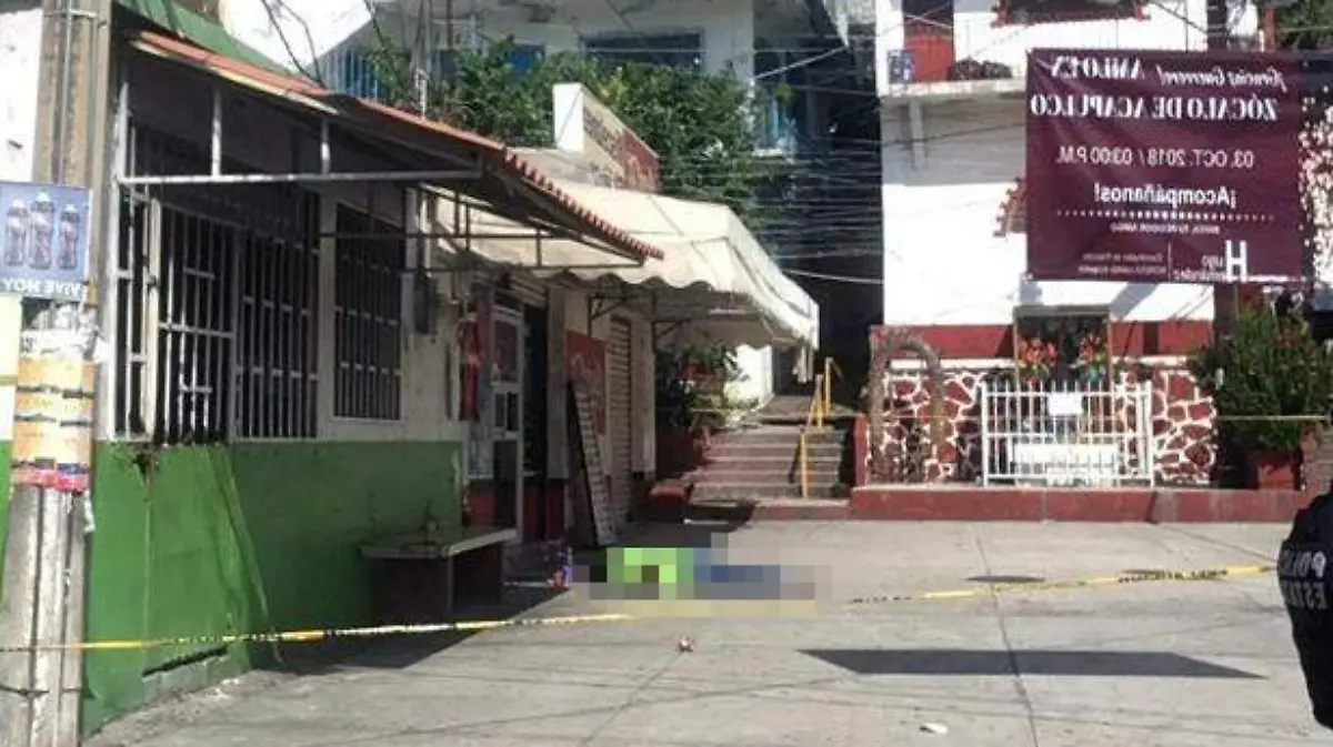 Acapulco - Taxi asesinado pleno centro acapulco