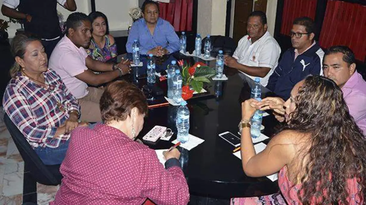 Acapulco - visita de regidores de Morena