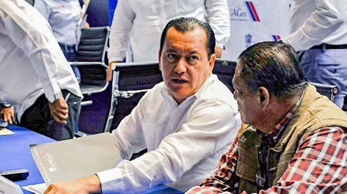 Acapulco - Rector de la UAGro llama a tregua a grupos armados 