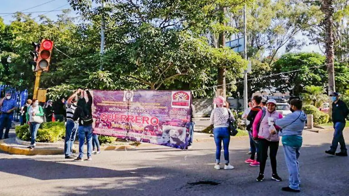 Protesta Chilpancingo ceteg
