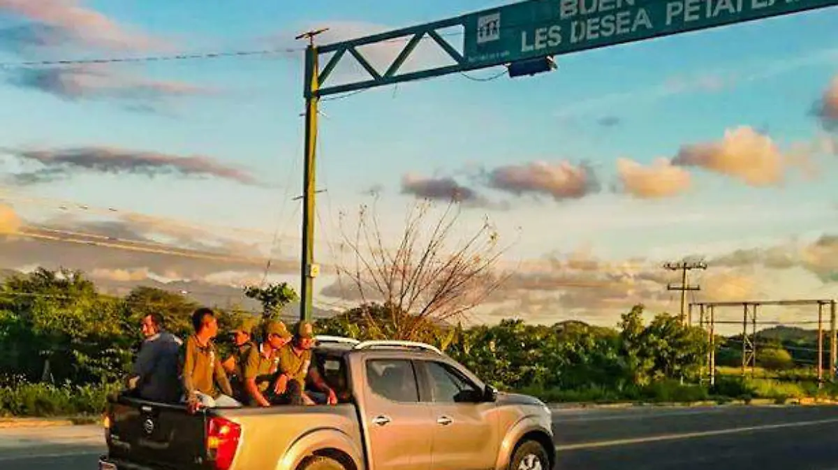 Zihuatanejo - se retira la upoeg de petatlán