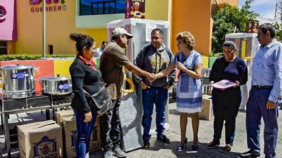 Acapulco - apoyos del dif guerrero