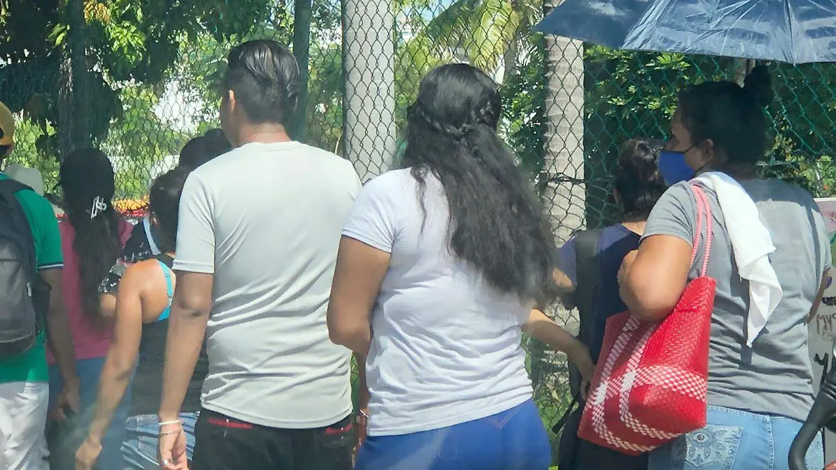 jovenes con mama