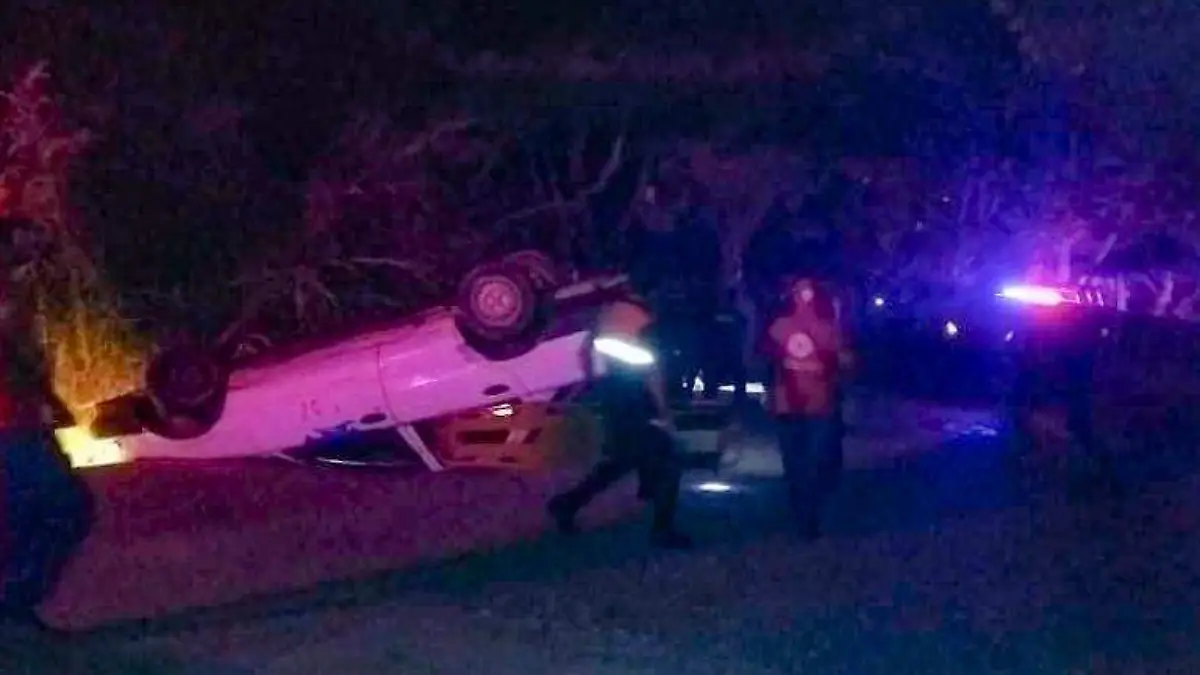 Accidente taxi costa chica