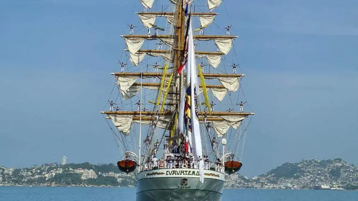 buque cuahtemoc