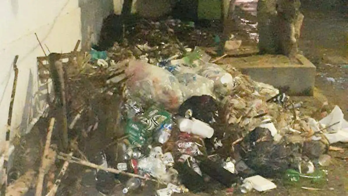 basura camionetas icacos
