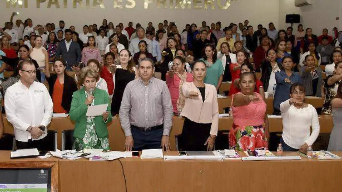 Acapulco - Toman protesta a grupos municipales de prevención del embarazo adolescente