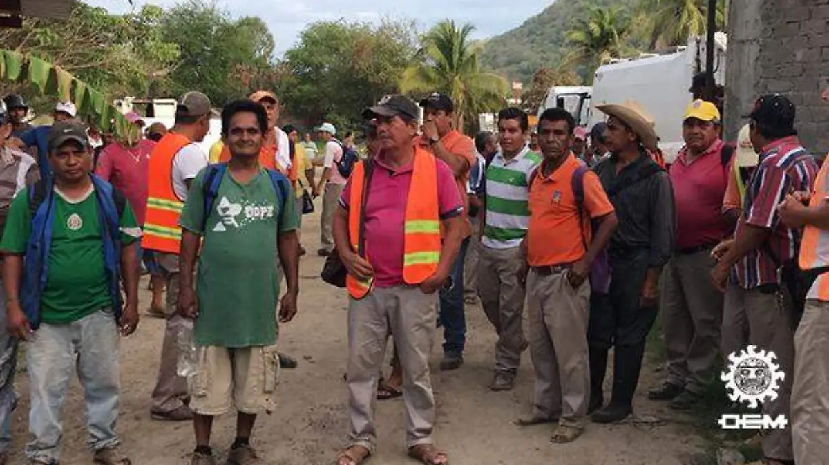 Costa Grande - paran servicios públicos en protesta por aumento de pagos