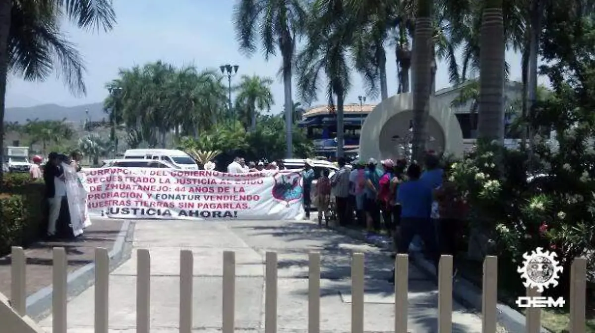 Zihuatanejo - protestan ejidatarios