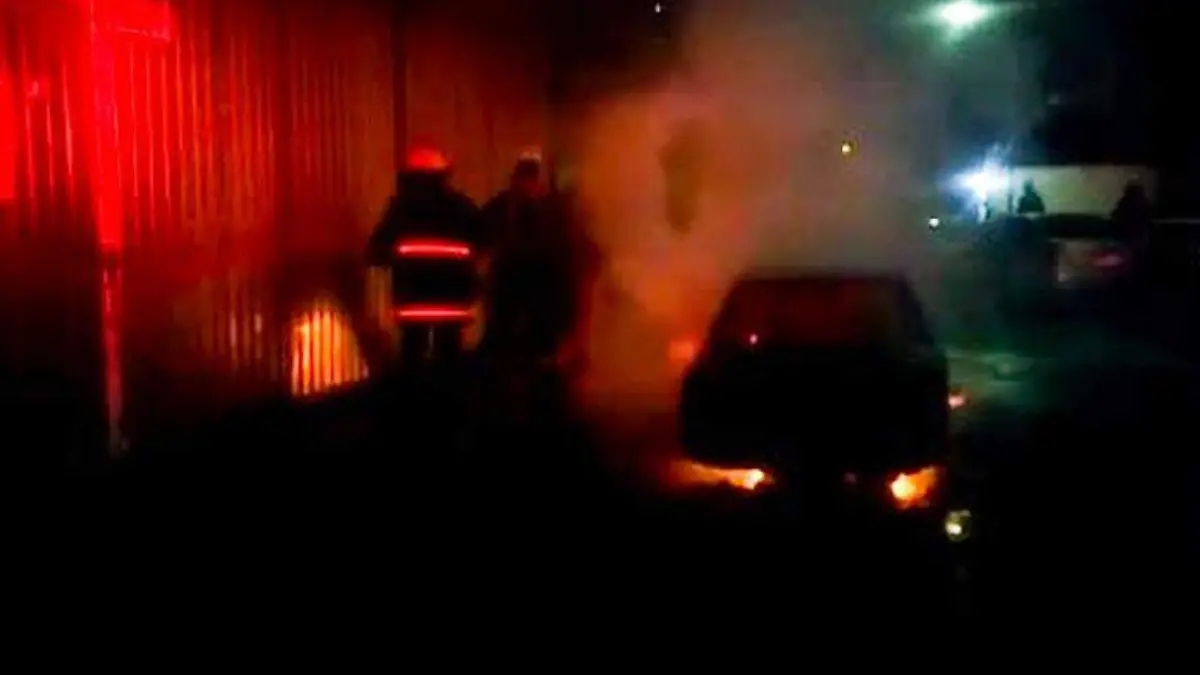 taxi incendiado