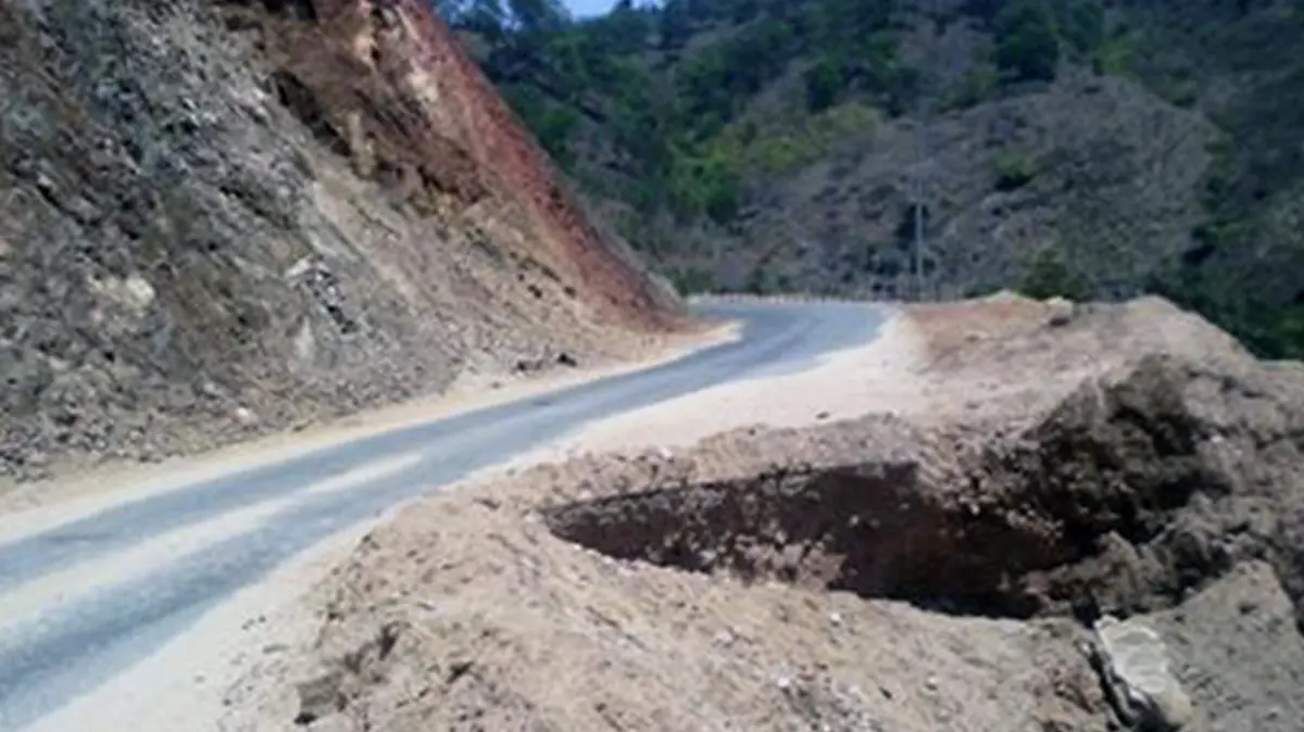 Carretera TLACOACHISTLAHUACA