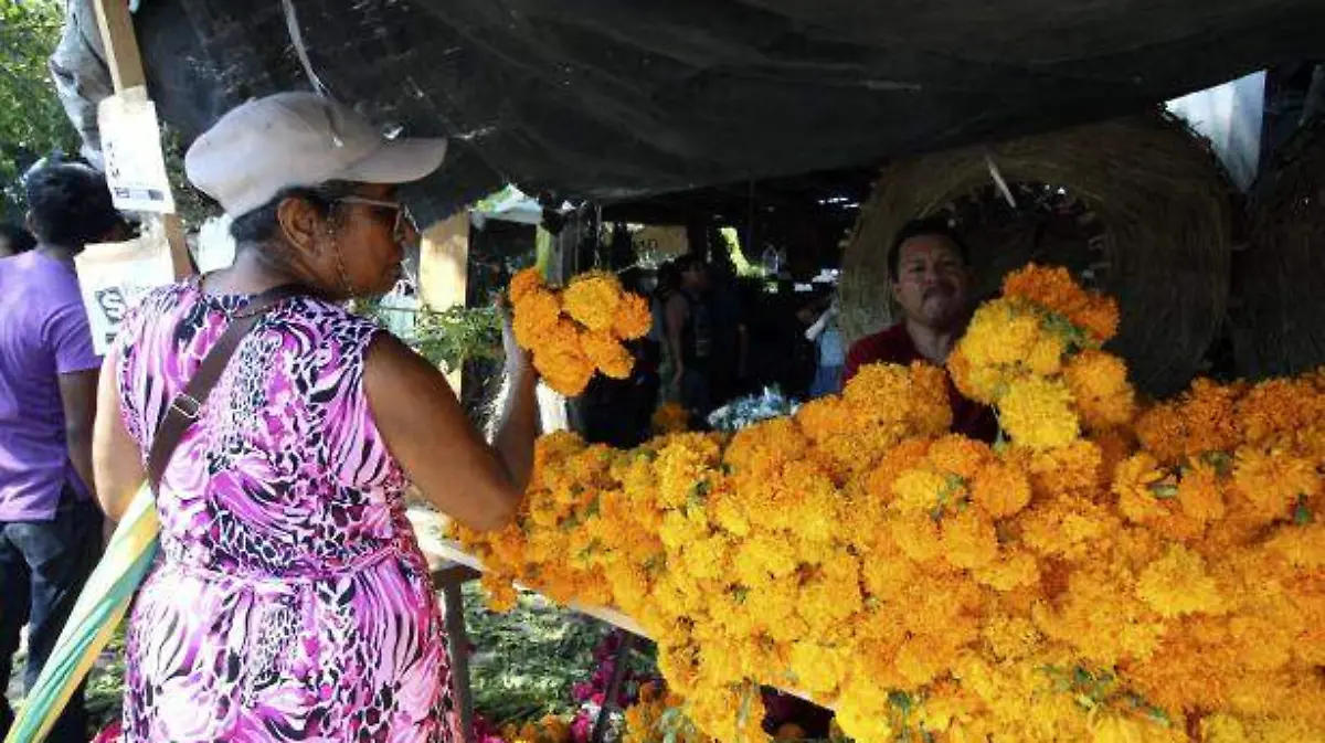 Acapulco venta de flores en el día de muertos