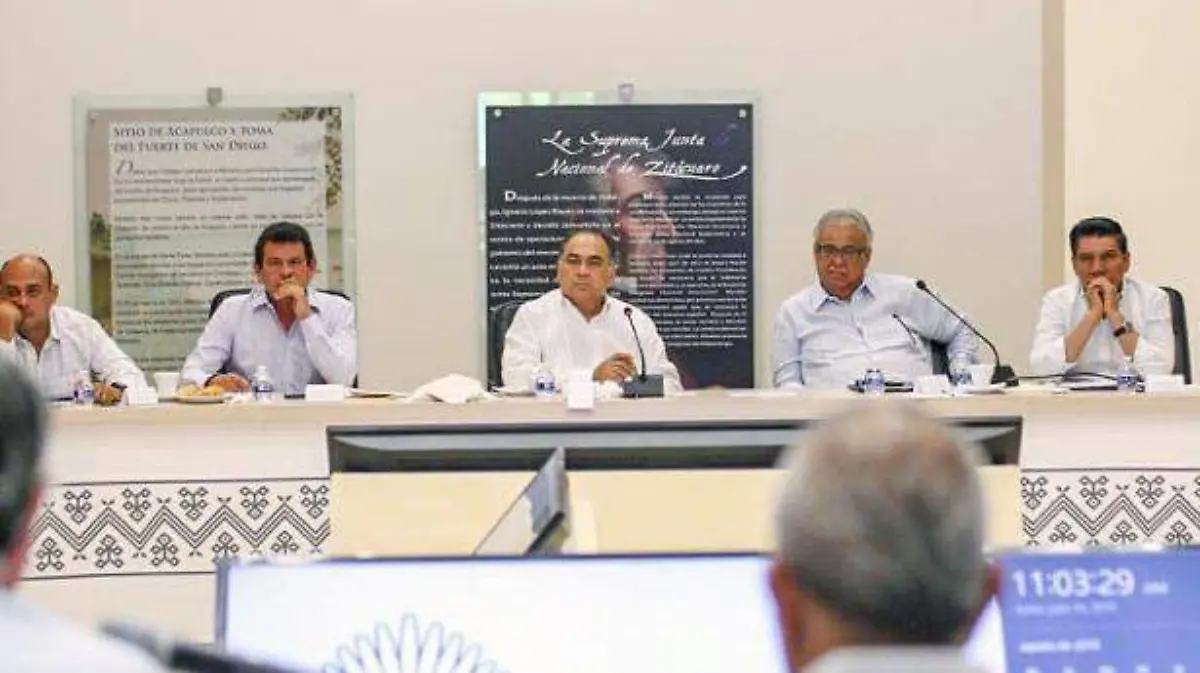 AStudillo pide a gabinete redoblar esfuerzos