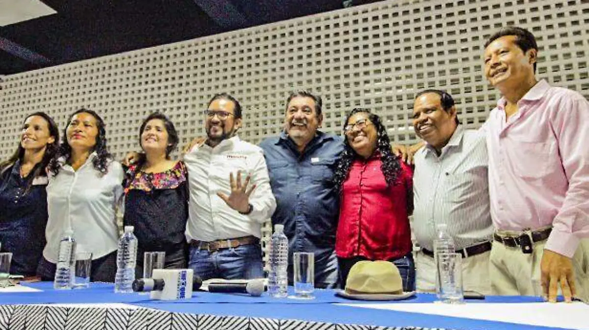 Acapulco - Agradecen voto candidatos electos de Morena