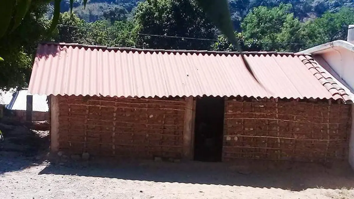 escuela xochistlahuaca 1