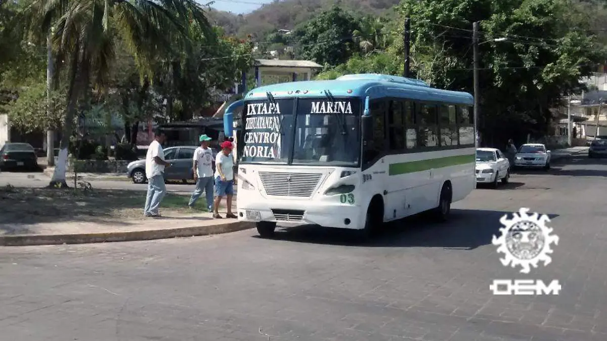 Acapulco-piden casetas para camiones y sean más seguros