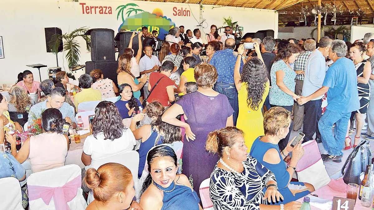 Festejo dia de las madres