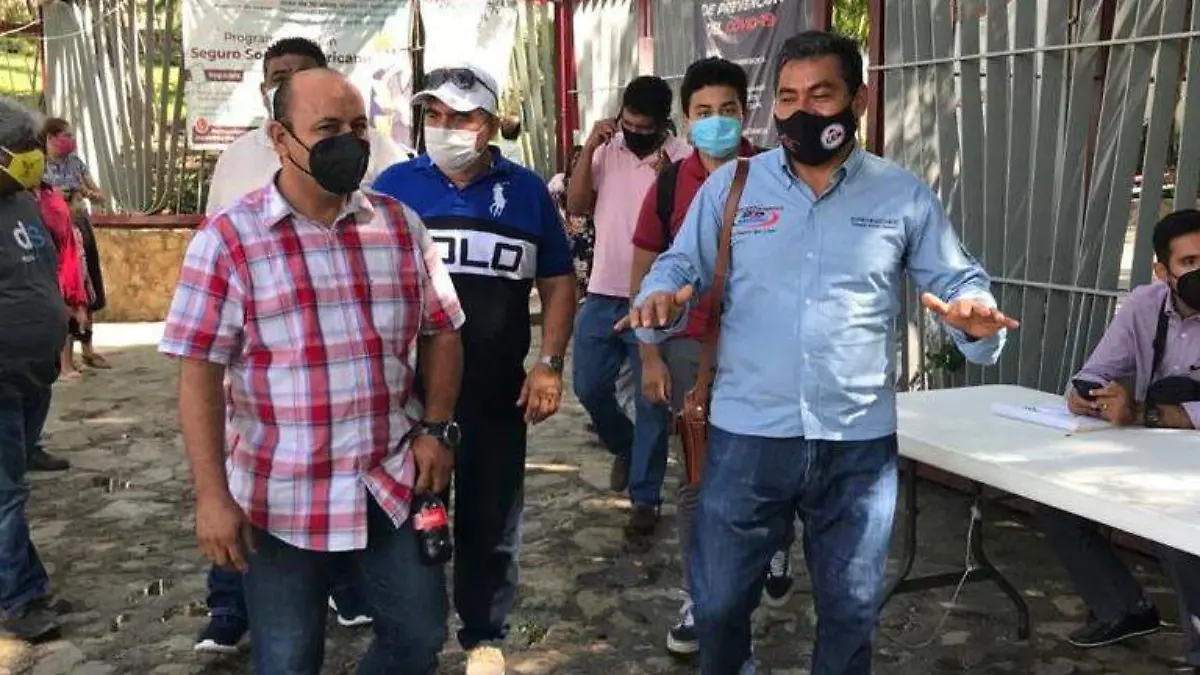 Transportistas capama ayuntamiento