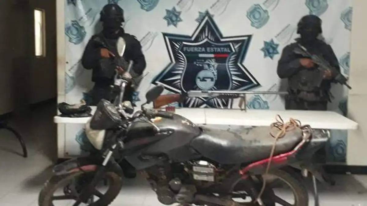 Acapulco - decomisan armas y droga en costa grande