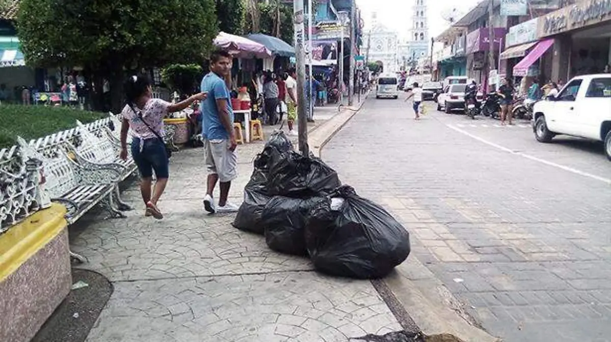 Guerrero - Costa Chica denuncian vecinos obras inconclusas