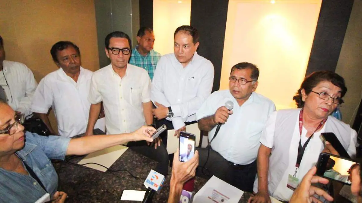 funcionarios renuncian salud