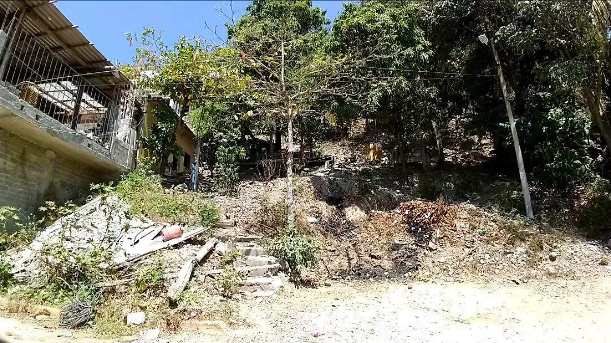 invasion de predio costa grande